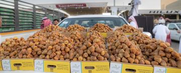 كرنفال بريدة الدولي للتمور.. من مهرجان محلي إلى منصة دولية لتمور المملكة عالميا كرنفال بريدة الدولي للتمور.. من مهرجان محلي إلى منصة دولية لتمور المملكة عالميا
