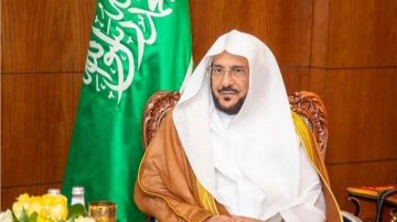 آل الشيخ يوجه بتخصيص خطبة الجمعة لتعزيز قيم العلم مع انطلاق العام الدراسي آل الشيخ يوجه بتخصيص خطبة الجمعة لتعزيز قيم العلم مع انطلاق العام الدراسي