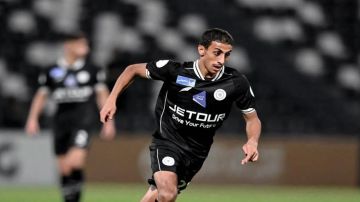 همام الهمامي لاعبا لنادي النصر همام الهمامي لاعبا لنادي النصر