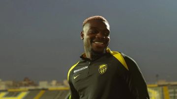 نَادٍ إيطالي يسعى للتعاقد مع محترف الاتحاد إيلينيخينا