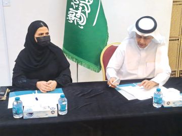 أدبي الطائف يوقع اتفاقية تعاون ويفتتح مقر سفراء الأدب أدبي الطائف يوقع اتفاقية تعاون ويفتتح مقر سفراء الأدب