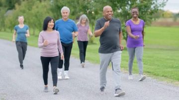فائدة مذهلة للمشي بعد تناول الوجبات لمرضي السكري فائدة مذهلة للمشي بعد تناول الوجبات لمرضي السكري