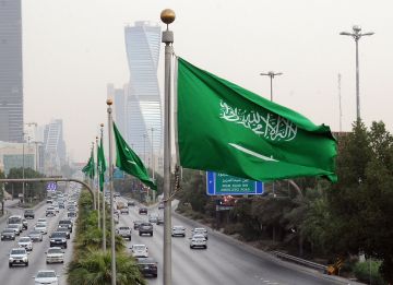 المملكة تعرب عن خالص تعازيها وصادق مواساتها للجزائر جراء الحادث المروري الذي وقع بولاية بومرداس المملكة تعرب عن خالص تعازيها وصادق مواساتها للجزائر جراء الحادث المروري الذي وقع بولاية بومرداس