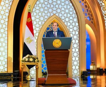 السيسي: قواتنا المسلحة على أتم الاستعداد للدفاع عن مصر السيسي: قواتنا المسلحة على أتم الاستعداد للدفاع عن مصر