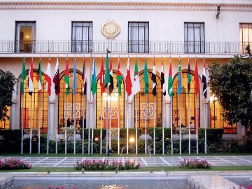 الجامعة العربية تؤكد أن استمرار الانتهاكات الإسرائيلية يفاقم الأزمة الإنسانية في الأرض الفلسطينية المحتلة الجامعة العربية تؤكد أن استمرار الانتهاكات الإسرائيلية يفاقم الأزمة الإنسانية في الأرض الفلسطينية المحتلة