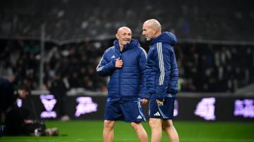 فابيان بارتيز ينضم لجهاز زيدان لتدريب حراس فرنسا