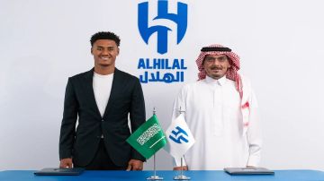 الهلال يعلن التعاقد مع أولي واتكينز فيديو الهلال يعلن التعاقد مع أولي واتكينز فيديو