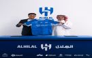 الإنجليزي أولي واتكينز هلاليا لثلاثة أعوام
