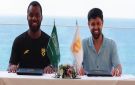الحزم يتعاقد رسميا مع المهاجم الكونجولي أفيميكو بولولو
