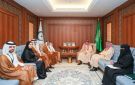 نائب وزير الخارجية ووزير الدولة للشؤون الخارجية القطري يبحثان العلاقات الثنائية