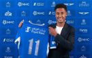 أول تعليق من زوجة واتكينز على انتقاله إلى الهلال