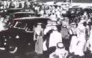 فيديو نادر لاستقبال الملك عبدالعزيز للشيخ حمد بن عيسى