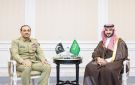 وزير الدفاع يبحث آفاق التعاون العسكري مع قائد الجيش الباكستاني