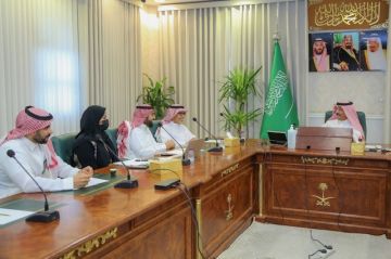 أمين الطائف يبحث إنشاء حاضنات تنموية في الأحياء أمين الطائف يبحث إنشاء حاضنات تنموية في الأحياء