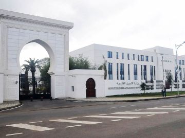 الجزائر تدين استهداف خط أنابيب النفط شرق - غرب في المملكة وتؤكد تضامنها الكامل الجزائر تدين استهداف خط أنابيب النفط شرق - غرب في المملكة وتؤكد تضامنها الكامل