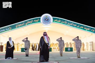 وزير الحرس الوطني يزور قيادة لواء الخليفة عمر بن عبدالعزيز للأمن الخاص وزير الحرس الوطني يزور قيادة لواء الخليفة عمر بن عبدالعزيز للأمن الخاص