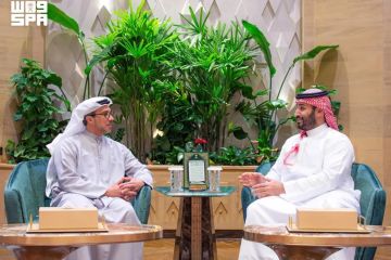 بحث مع أمير قطر ونائب رئيس الإمارات وميلوني تطورات المنطقة.. ولي العهد للبرهان: السعودية حريصة على استقرار السودان والحفاظ على سيادته بحث مع أمير قطر ونائب رئيس الإمارات وميلوني تطورات المنطقة.. ولي العهد للبرهان: السعودية حريصة على استقرار السودان والحفاظ على سيادته