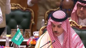 وزير الخارجية: المملكة تؤكد أن سلامة أراضيها أمر لا يقبل المساس.. فيديو وزير الخارجية: المملكة تؤكد أن سلامة أراضيها أمر لا يقبل المساس.. فيديو