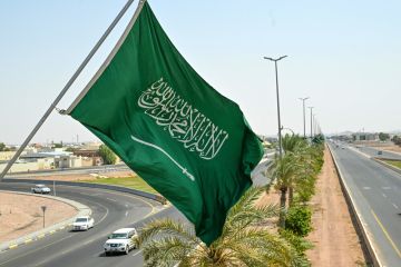 المملكة تتوشح بأعلام الوطن المملكة تتوشح بأعلام الوطن