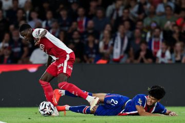سان جيرمان يواصل بدايته الكارثية في الدوري الفرنسي سان جيرمان يواصل بدايته الكارثية في الدوري الفرنسي