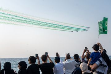 من السماء إلى البحر.. عروض عسكرية تحتفي باليوم الوطني في الرياض وجدة والخبر من السماء إلى البحر.. عروض عسكرية تحتفي باليوم الوطني في الرياض وجدة والخبر