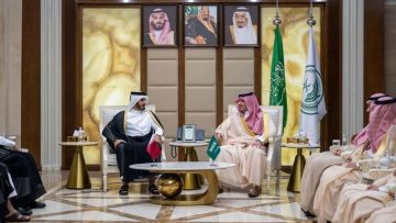 وزير الداخلية ونظيره القطري يستعرضان التنسيق والتعاون الأمني وزير الداخلية ونظيره القطري يستعرضان التنسيق والتعاون الأمني