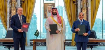 باكستان وتركيا تبحثان دعم السعودية عسكريا باكستان وتركيا تبحثان دعم السعودية عسكريا