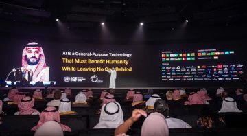 أكد أنها تأتي بدعم وتمكين ولي العهد.. وزير الاتصالات: إطلاقات واستثمارات بـ15 مليار دولار في ليب 26 أكد أنها تأتي بدعم وتمكين ولي العهد.. وزير الاتصالات: إطلاقات واستثمارات بـ15 مليار دولار في ليب 26