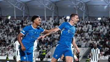 الهلال ينفرد بصدارة روشن مع انتهاء الجولة الخامسة الهلال ينفرد بصدارة روشن مع انتهاء الجولة الخامسة