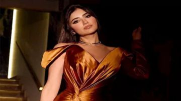 مي عمر تنفعل على صحفيين: ما تقربوش قوي .. فيديو مي عمر تنفعل على صحفيين: ما تقربوش قوي .. فيديو