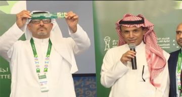 الأحمر العماني يقلب الطاولة على الكويت.. ويتأهل بـ القرعة الأحمر العماني يقلب الطاولة على الكويت.. ويتأهل بـ القرعة