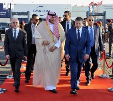 السفير الدوسري يشارك في حفل وضع الحجر الأساس لتوسعة محطة الحاويات بمرفأ بيروت السفير الدوسري يشارك في حفل وضع الحجر الأساس لتوسعة محطة الحاويات بمرفأ بيروت