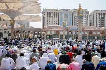 خطيب المسجد الحرام: يجب التصدي للتطرف والشائعات والدفاع عن الوطن ومقدساته خطيب المسجد الحرام: يجب التصدي للتطرف والشائعات والدفاع عن الوطن ومقدساته
