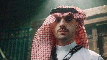 ميريح ديميرال يتزين بالزي السعودي ميريح ديميرال يتزين بالزي السعودي