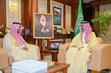 نائب أمير جازان يطلع على سير العمل في تعليم المنطقة نائب أمير جازان يطلع على سير العمل في تعليم المنطقة
