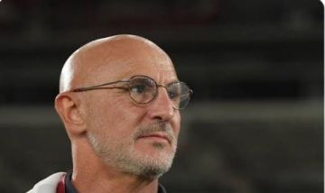 الاتحاد الإسباني يمدد التعاقد مع دي لافونتي الاتحاد الإسباني يمدد التعاقد مع دي لافونتي