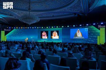 رئيس ديوان المظالم يقر إطار حوكمة الذكاء الاصطناعي رئيس ديوان المظالم يقر إطار حوكمة الذكاء الاصطناعي