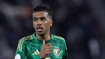 مصعب الجوير يقدم اعتذارا رسميا بعد استبعاده من قائمة المنتخب السعودي مصعب الجوير يقدم اعتذارا رسميا بعد استبعاده من قائمة المنتخب السعودي