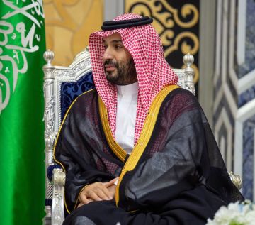 الأمير محمد بن سلمان يطلق إكزوبوت.. أول سيارة وطنية سعودية الأمير محمد بن سلمان يطلق إكزوبوت.. أول سيارة وطنية سعودية