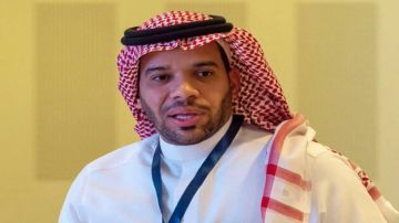 العتيبي: لا يوجد إدارة للنادي الأهلي هو شخص واحد متواجد وهو أحمد الشنقيطي العتيبي: لا يوجد إدارة للنادي الأهلي هو شخص واحد متواجد وهو أحمد الشنقيطي