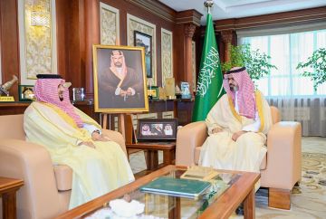 نائب أمير جازان يطلع على التقرير السنوي لجمعية صواب نائب أمير جازان يطلع على التقرير السنوي لجمعية صواب