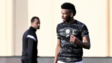 استبعاد البليهي من قائمة الشباب أمام الهلال استبعاد البليهي من قائمة الشباب أمام الهلال