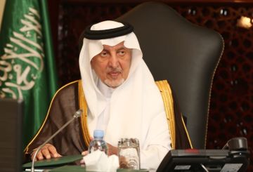 أمر ملكي بتمديد خدمة أمير مكة خالد الفيصل لمدة 4 سنوات أمر ملكي بتمديد خدمة أمير مكة خالد الفيصل لمدة 4 سنوات