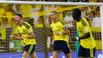 بوستيكوغلو يستقر على تشكيل النصر لمواجهة العين بوستيكوغلو يستقر على تشكيل النصر لمواجهة العين