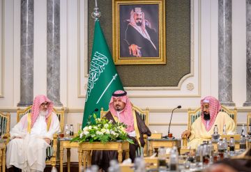 أمير المدينة يؤكد مرجعية علماء المملكة في الفتوى