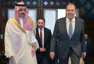 لافروف لبن فرحان: روسيا تسعى بصدق للمساعدة في تهدئة الأوضاع بالشرق الأوسط لافروف لبن فرحان: روسيا تسعى بصدق للمساعدة في تهدئة الأوضاع بالشرق الأوسط