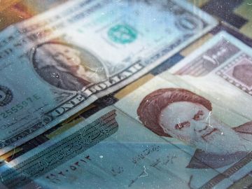 عملة إيران تنهار لمستوى قياسي منخفض جديد عملة إيران تنهار لمستوى قياسي منخفض جديد