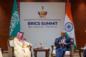 وزير الخارجية يلتقي نظيره الهندي على هامش قمة بريكس وزير الخارجية يلتقي نظيره الهندي على هامش قمة بريكس