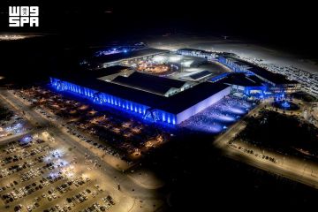 الرياض تتهيأ لانطلاق معرض الصقور والصيد على مساحة 197 ألف متر مربع الرياض تتهيأ لانطلاق معرض الصقور والصيد على مساحة 197 ألف متر مربع