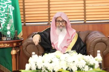 مفتي المملكة للمرابطين: كونوا صفا واحدا تجاه جماعة الحوثي الضالة
